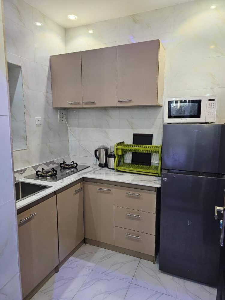 Vhs Vinchee Suites Lagos Luaran gambar