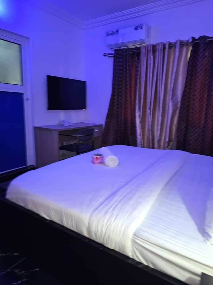 Vhs Vinchee Suites Lagos Luaran gambar