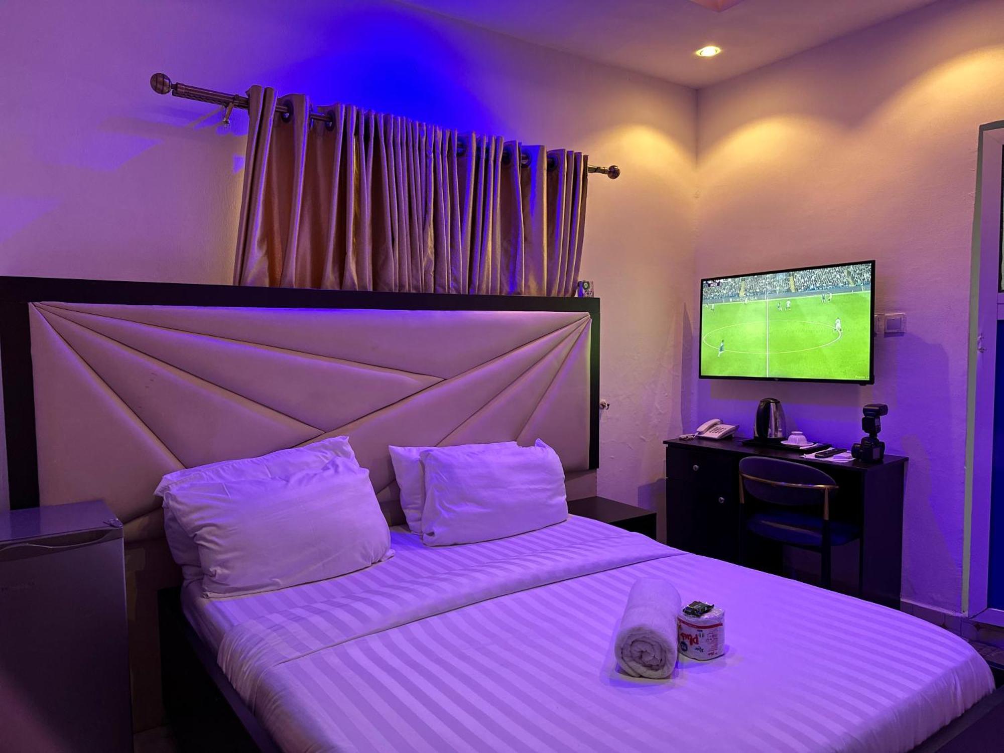 Vhs Vinchee Suites Lagos Luaran gambar